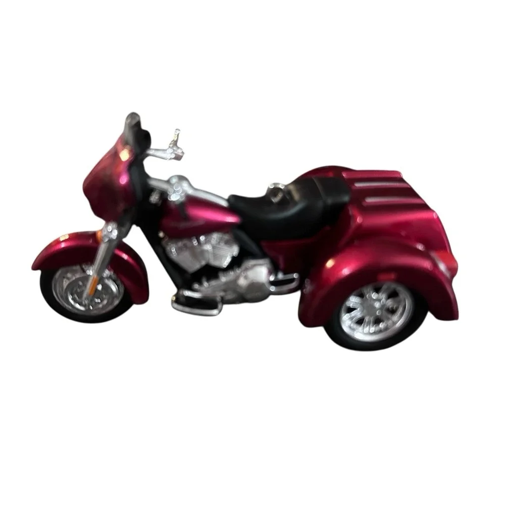 2013 Hallmark Keepsake Christmas Ornament 2011 Street Glide Trike Harley w/ Box
